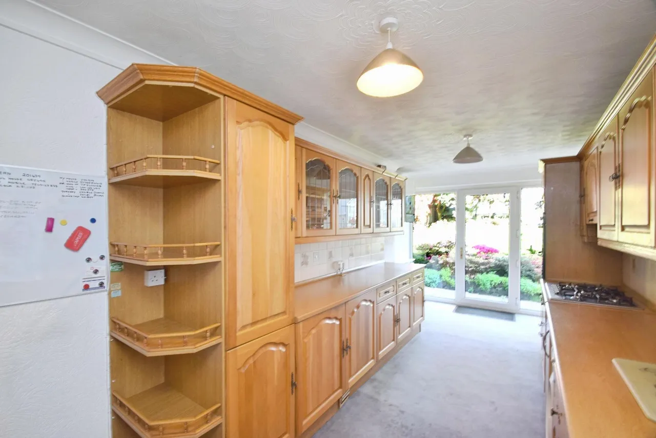 Caebryn Avenue, Sketty, Swansea, SA2, photo 9