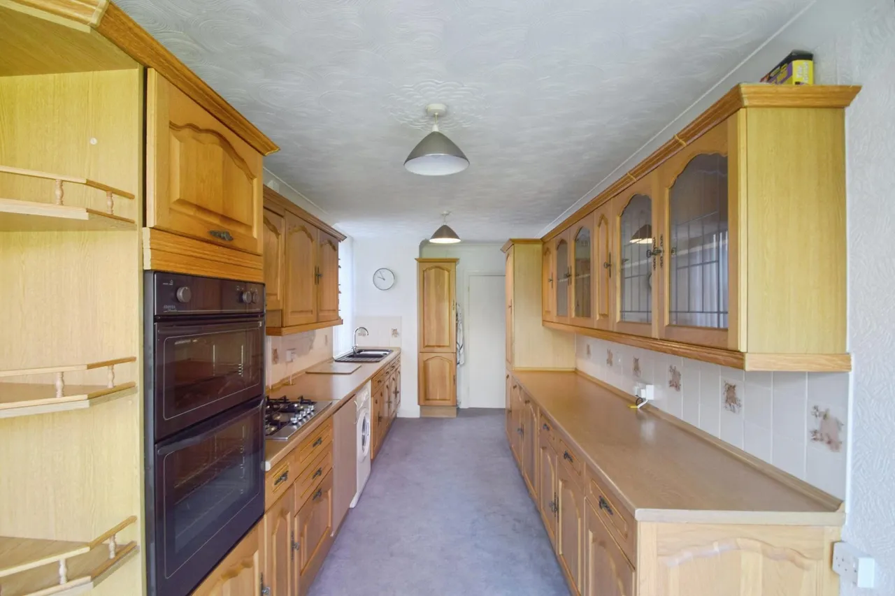 Caebryn Avenue, Sketty, Swansea, SA2, photo 10