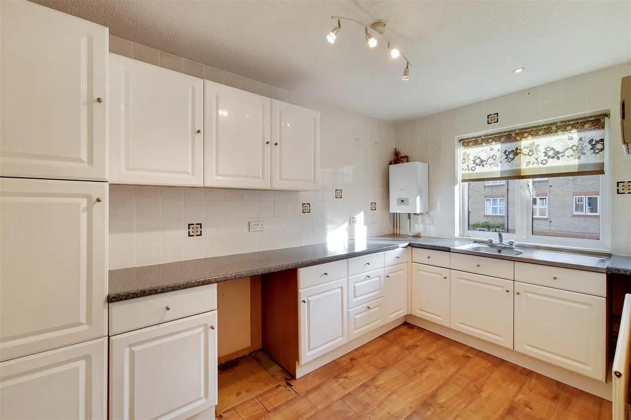 Perryn Court, Grimwood Road, Twickenham Tw1, photo 7