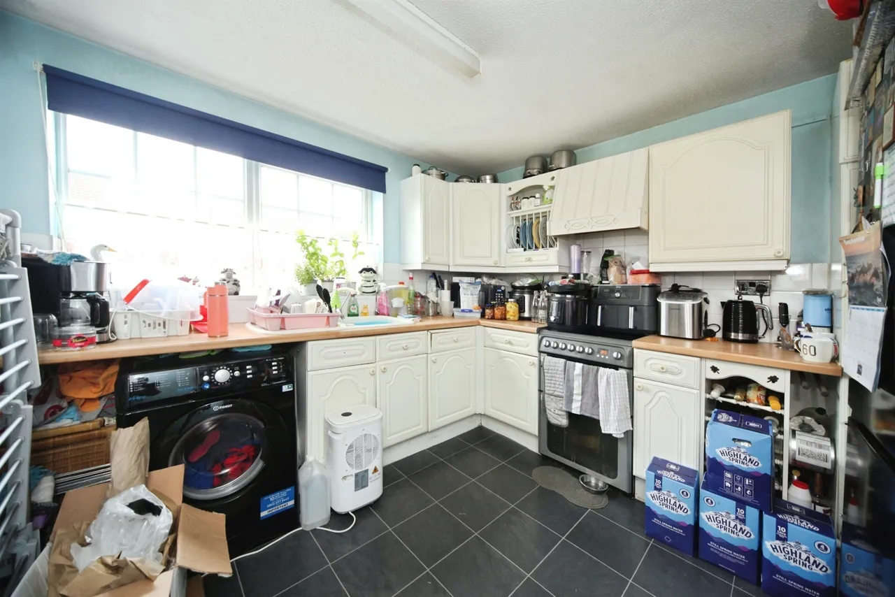 Buzzard Road, Luton, LU4, photo 6