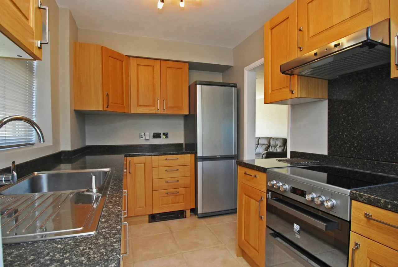 Roman Way, Bourne End, SL8, photo 5