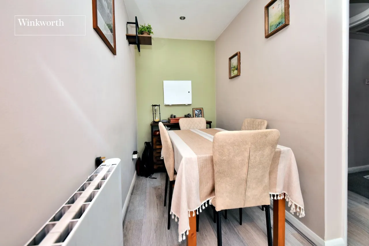 Silverdale Close, Cheam, SM1, photo 6