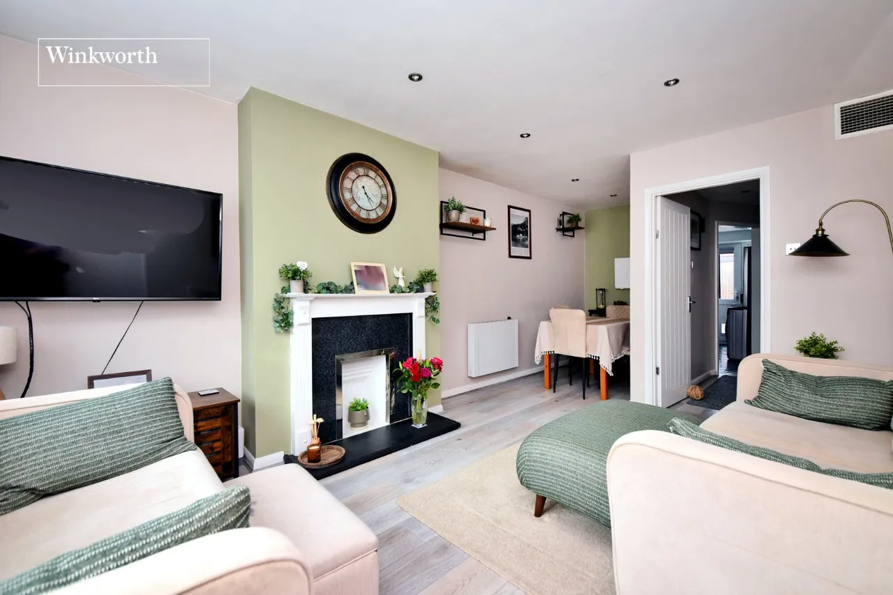 Silverdale Close, Cheam, SM1, photo 3