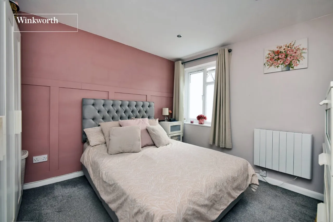 Silverdale Close, Cheam, SM1, photo 8