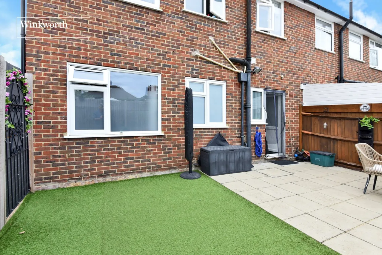 Silverdale Close, Cheam, SM1, photo 12