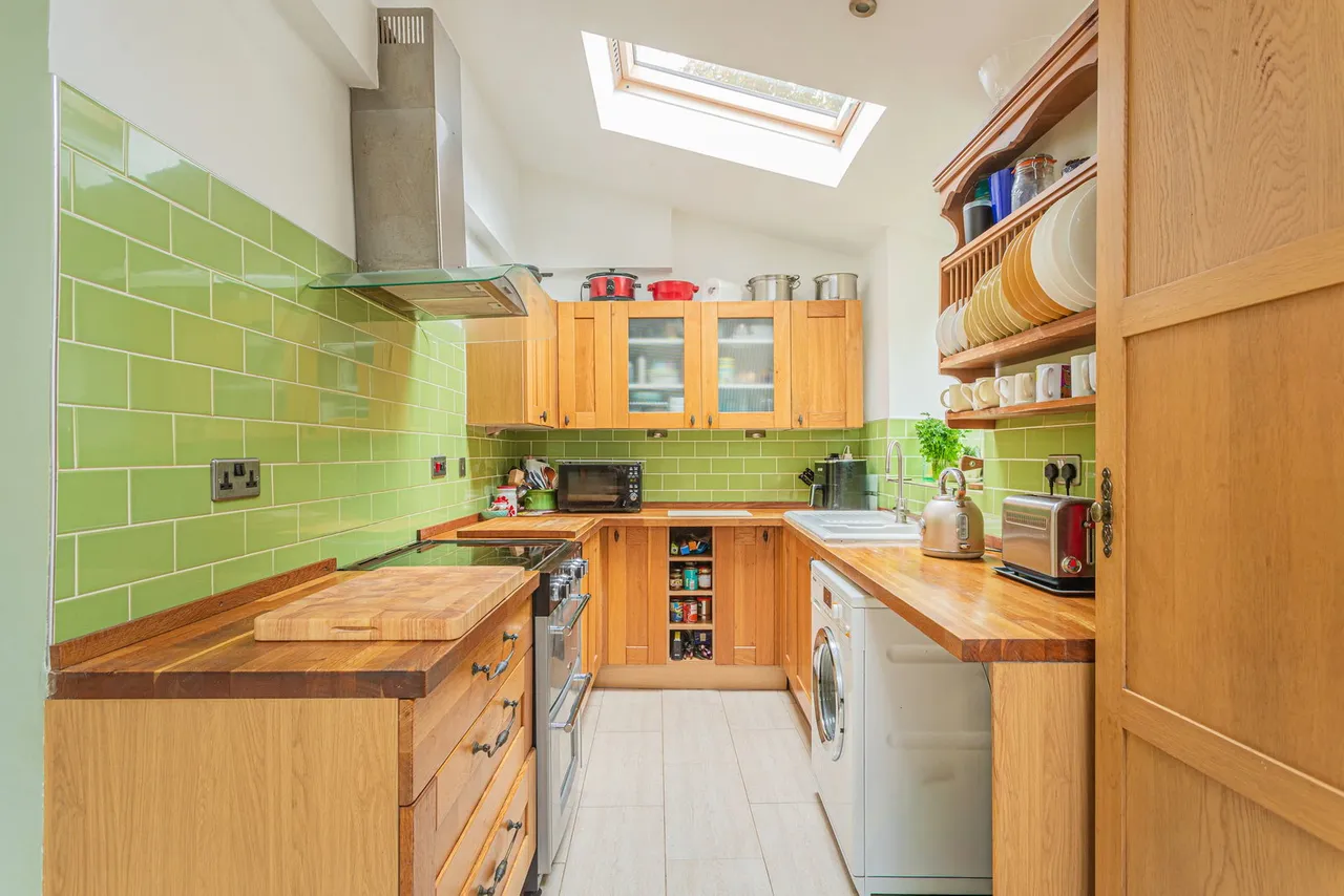 Golden Lane, Kingswood, photo 4