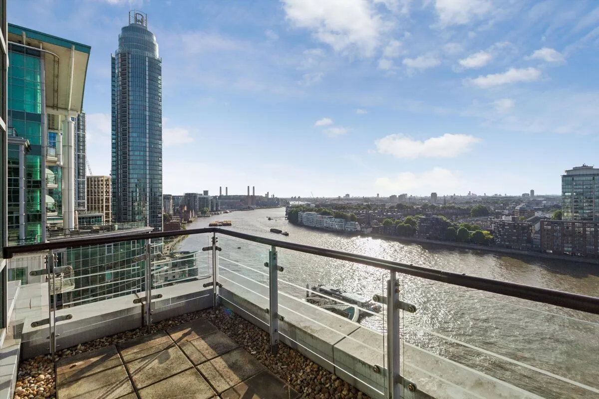 St. George Wharf, London, SW8, photo 2
