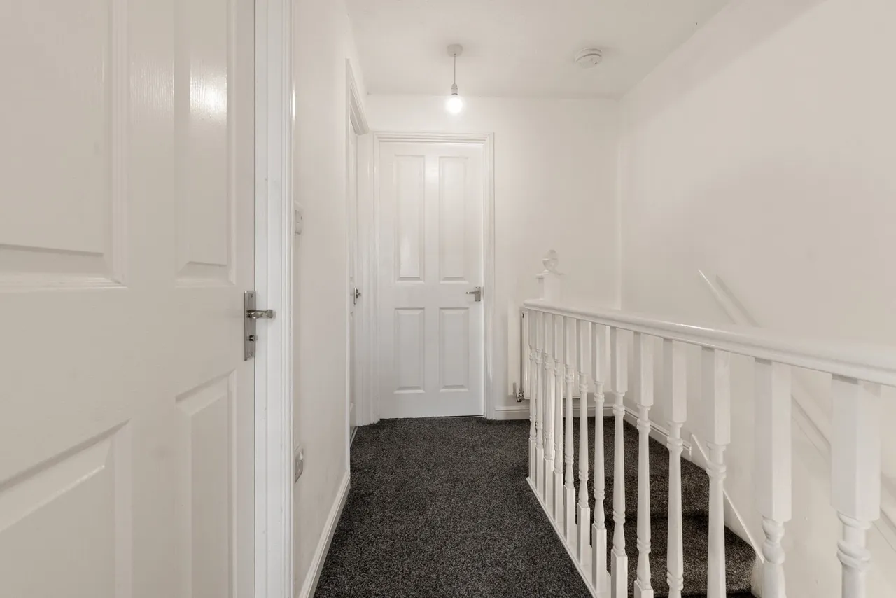 Braine Croft, Bradford, BD6, photo 9