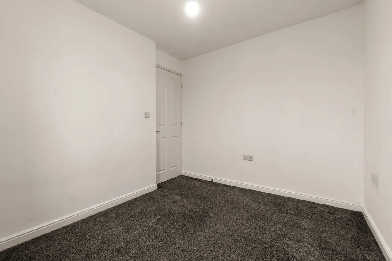 Braine Croft, Bradford, BD6, photo 15
