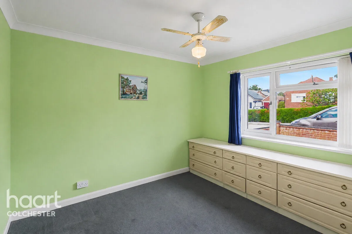 Queen Anne Road, Colchester, CO5, photo 8