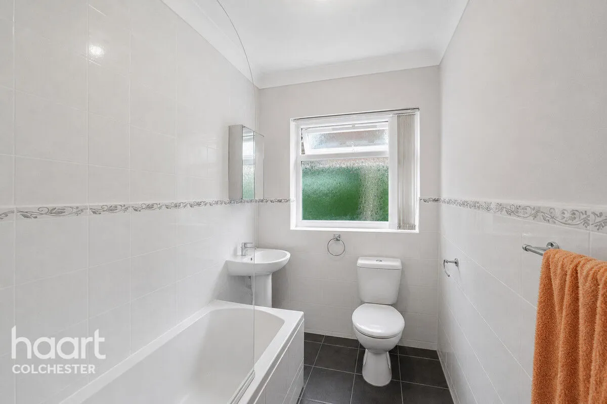 Queen Anne Road, Colchester, CO5, photo 16