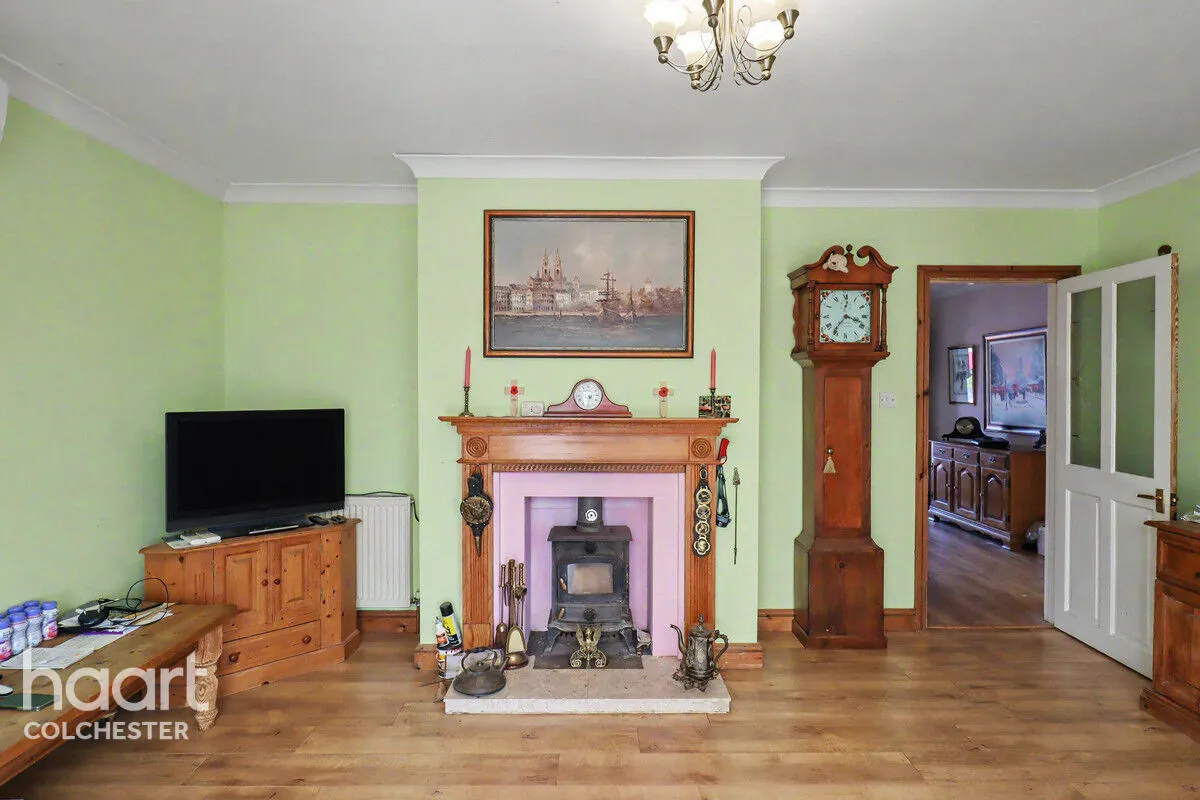 Queen Anne Road, Colchester, CO5, photo 5