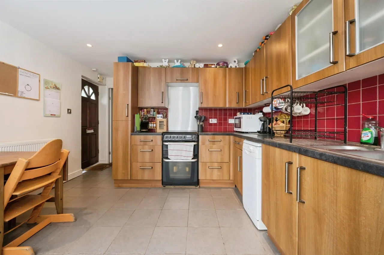 Dart Road, West End, SO18, photo 5