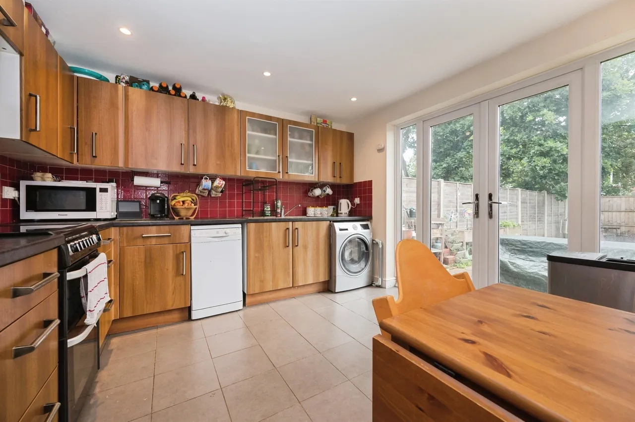 Dart Road, West End, SO18, photo 4