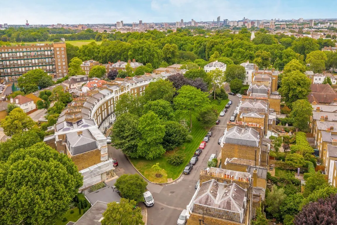 Crescent Grove, SW4, photo 2
