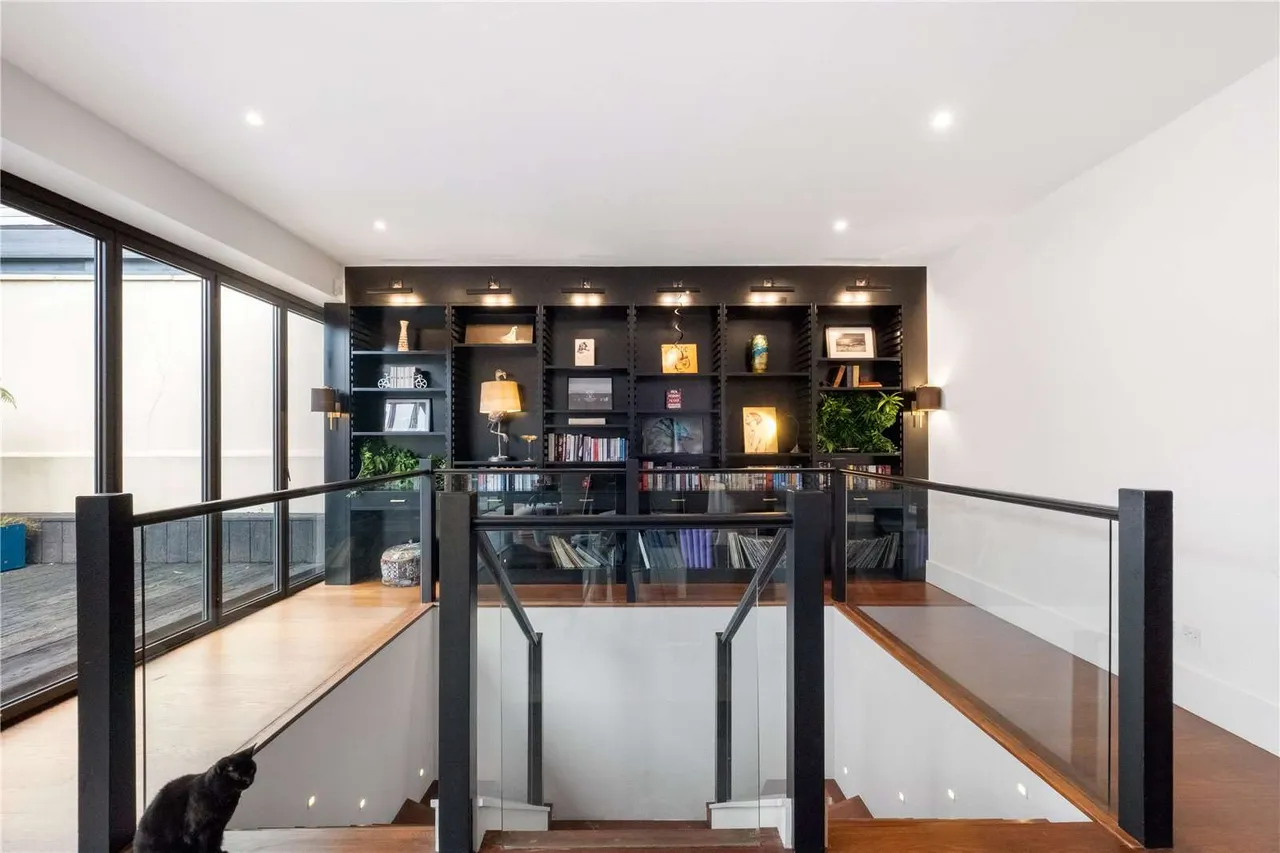 Station Road, Barnes, London, SW13 0LW, photo 9