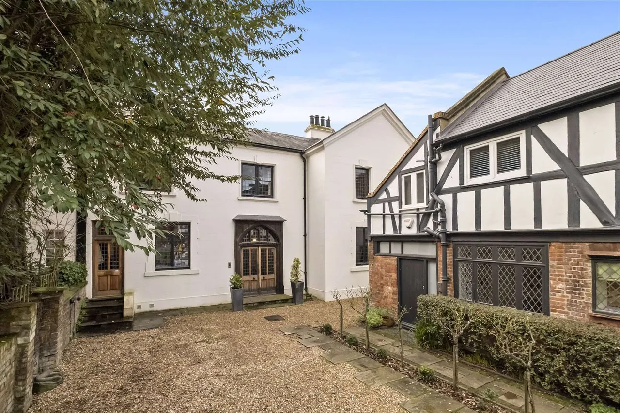 Station Road, Barnes, London, SW13 0LW, photo 2