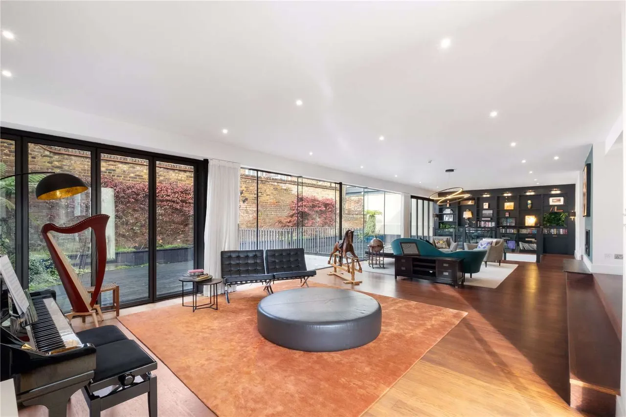 Station Road, Barnes, London, SW13 0LW, photo 12