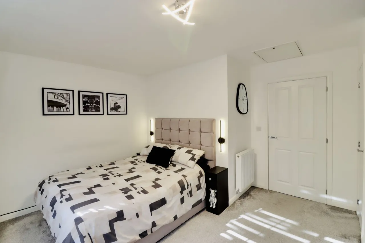 Manywells Close, Cullingworth, BD13, photo 4