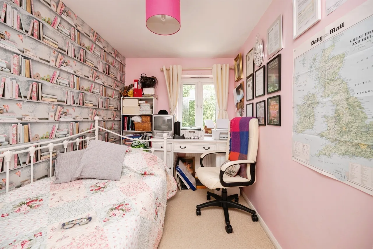 Attingham Drive, Dudley, photo 11