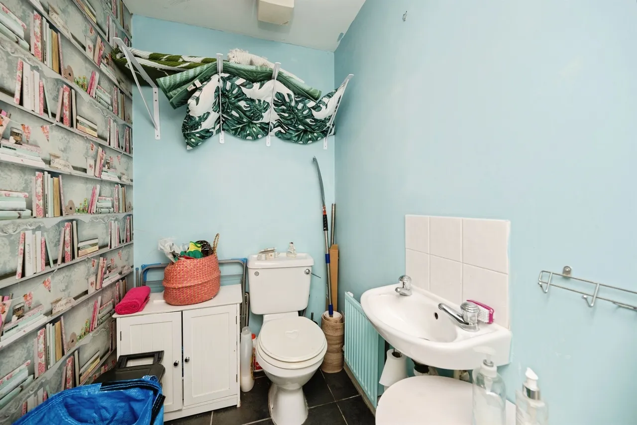 Attingham Drive, Dudley, photo 7