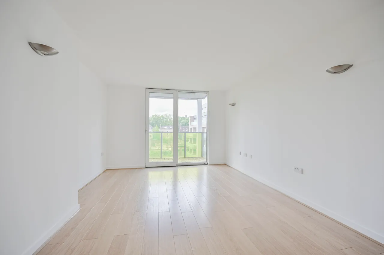 60 Blake Apartments, New River Village, New River Avenue, London, photo 2