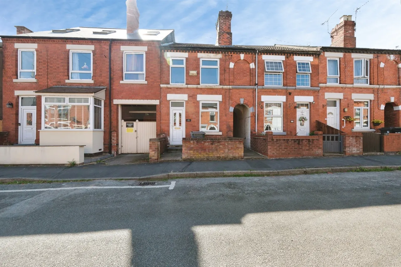 3 bed house for sale, Park Street, Heanor, DE75
