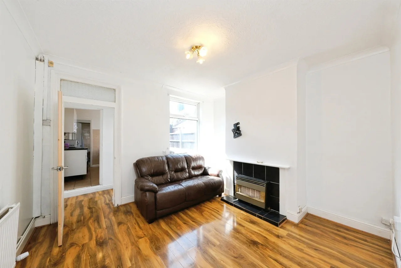 Park Street, Heanor, DE75, photo 5