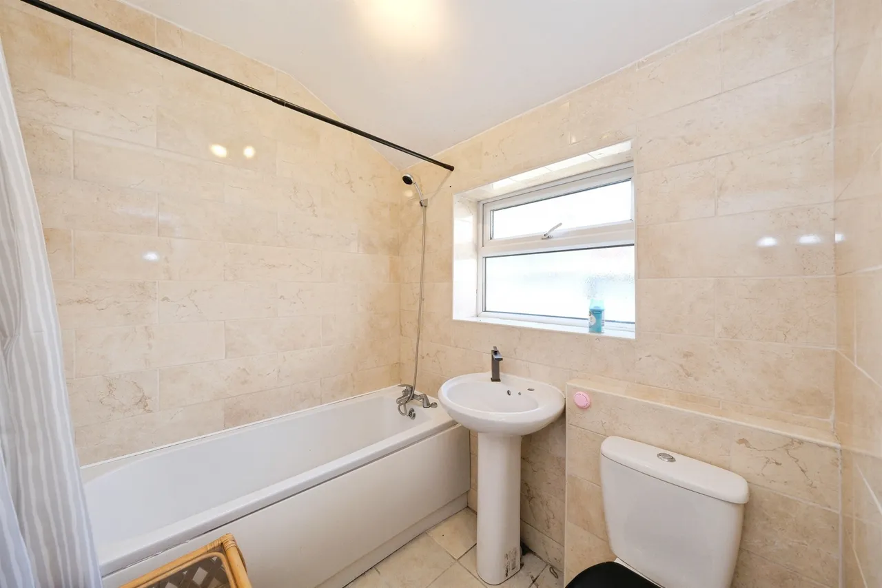 Park Street, Heanor, DE75, photo 4