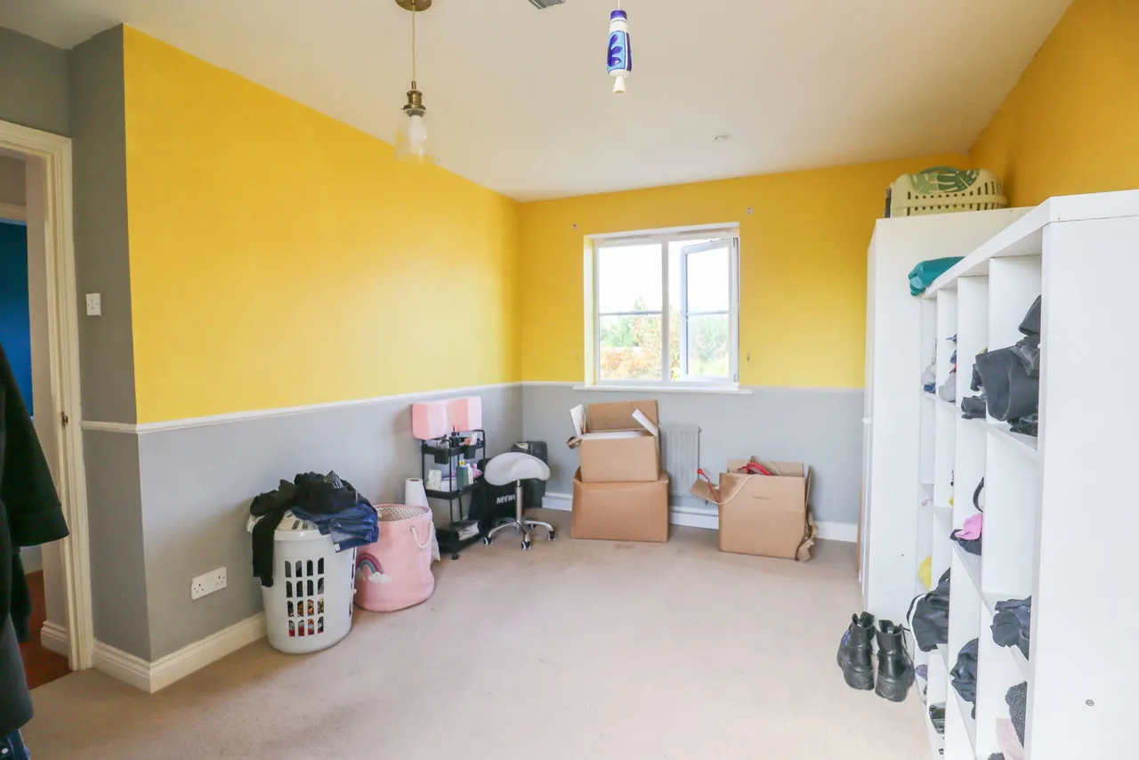 Springfield Drive, Calne, photo 13