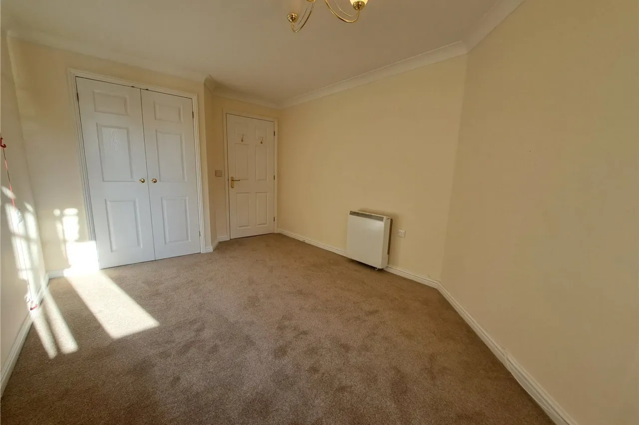 Oyster Lane, Byfleet, West Byfleet, S..., photo 4
