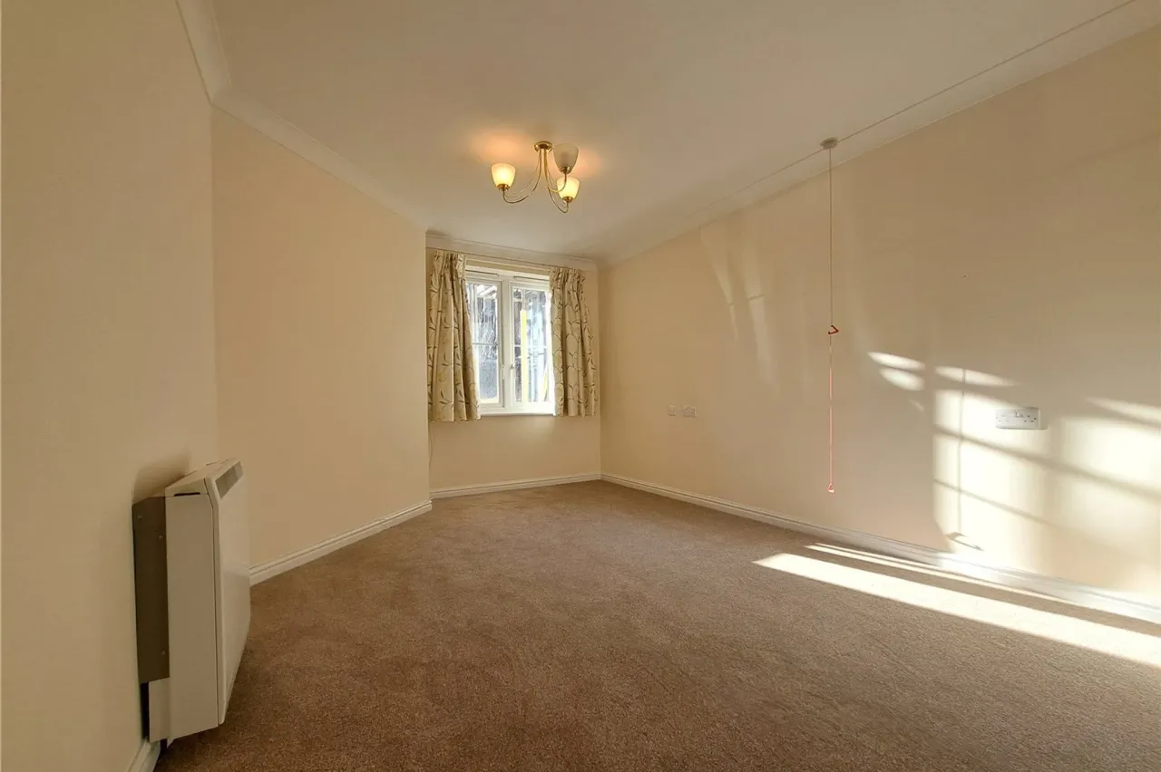 Oyster Lane, Byfleet, West Byfleet, S..., photo 3