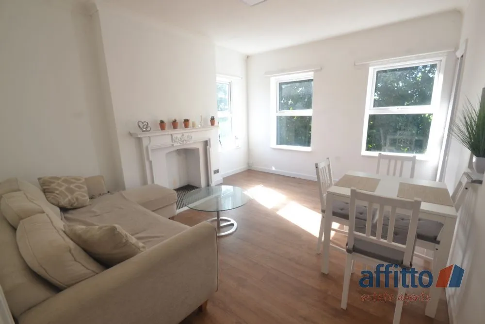 Hitchin Road, Luton, LU2 0EU, photo 2