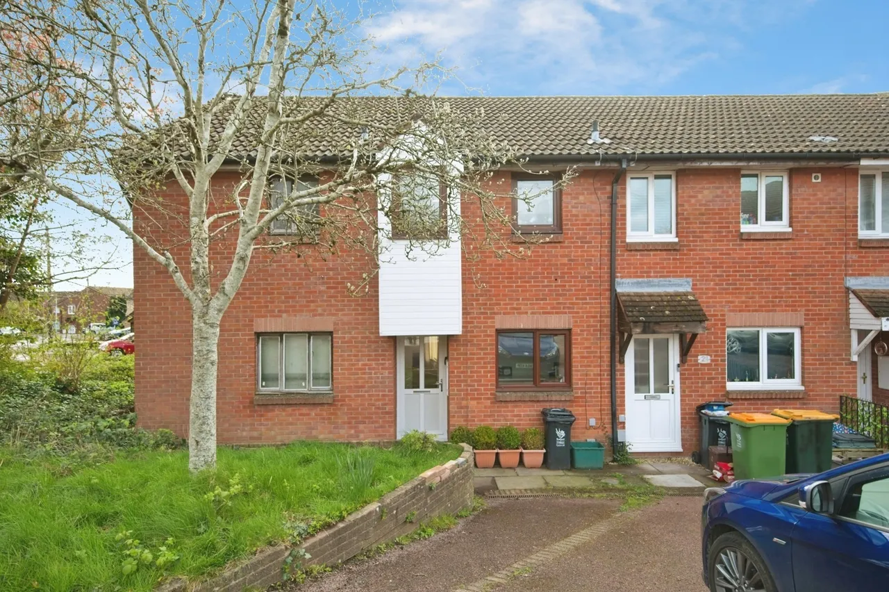 2 bed house for sale — St. Davids Crescent, Newport, NP20