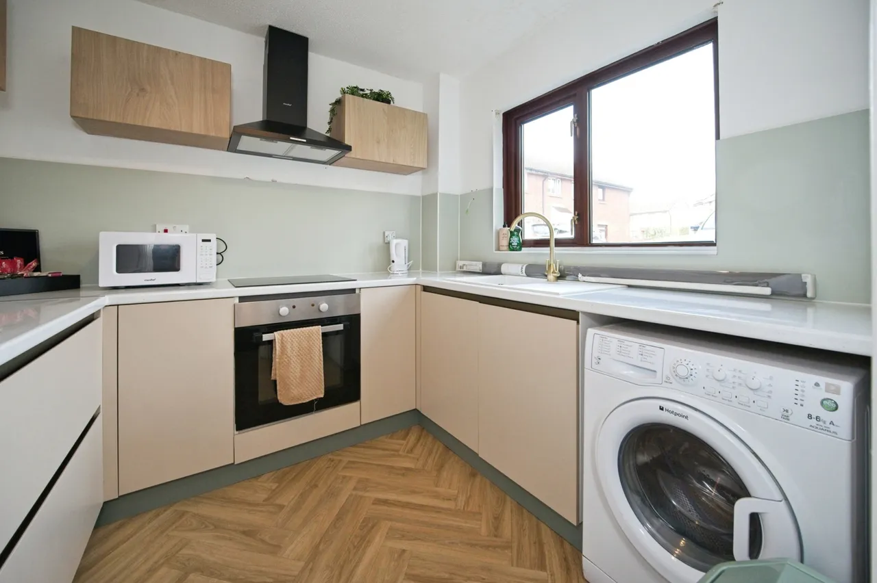 St. Davids Crescent, Newport, NP20, photo 5