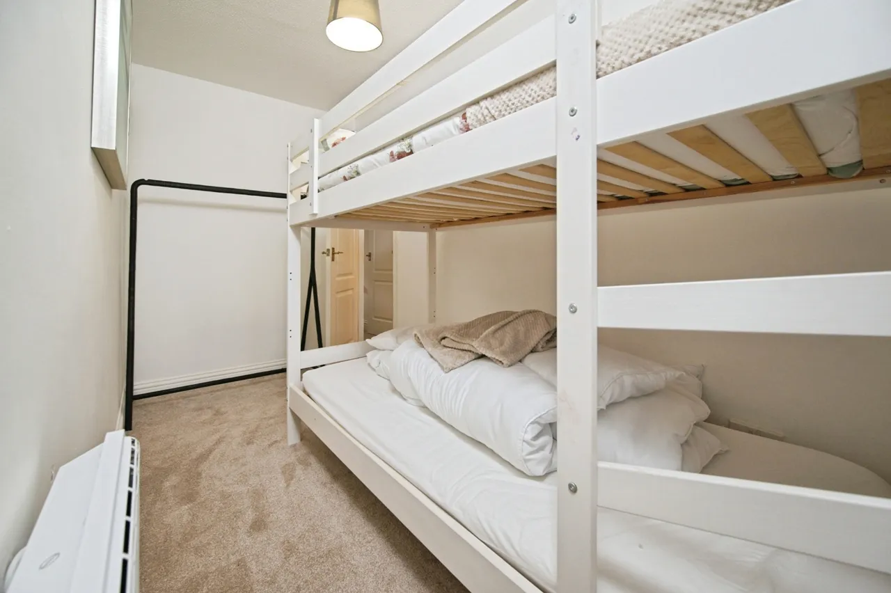 St. Davids Crescent, Newport, NP20, photo 11