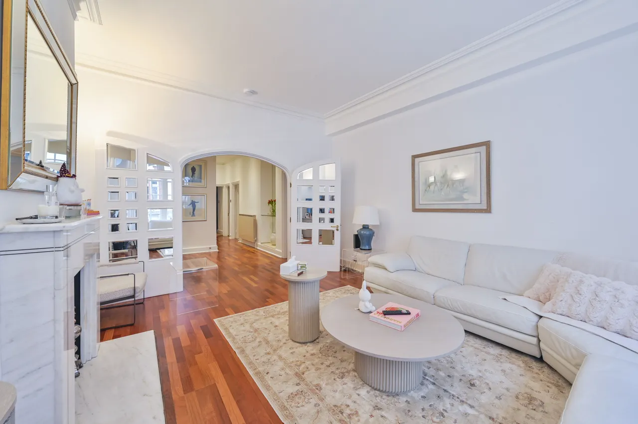 15 Lincoln House, Basil Street, London, photo 6