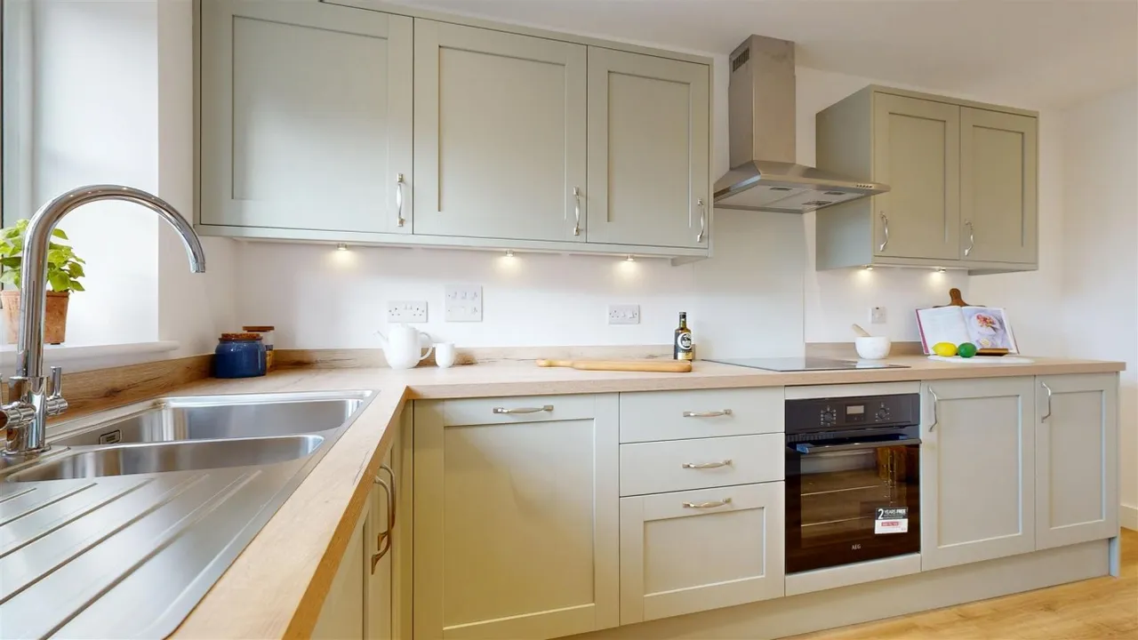 Bramble Road, Weymouth, DT4, photo 4