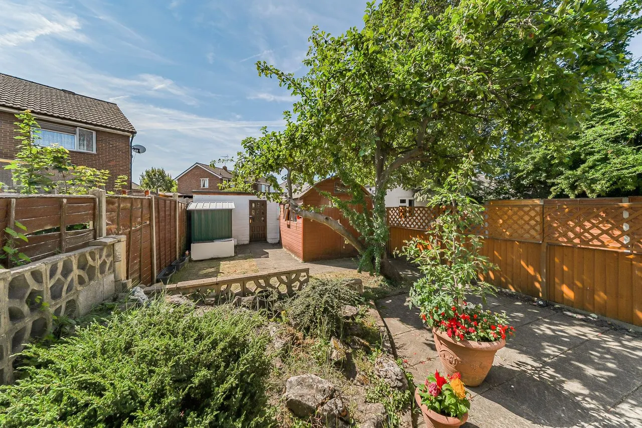 Craigwell Avenue, Lower Feltham, TW13, photo 18