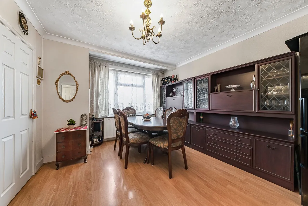 Craigwell Avenue, Lower Feltham, TW13, photo 5
