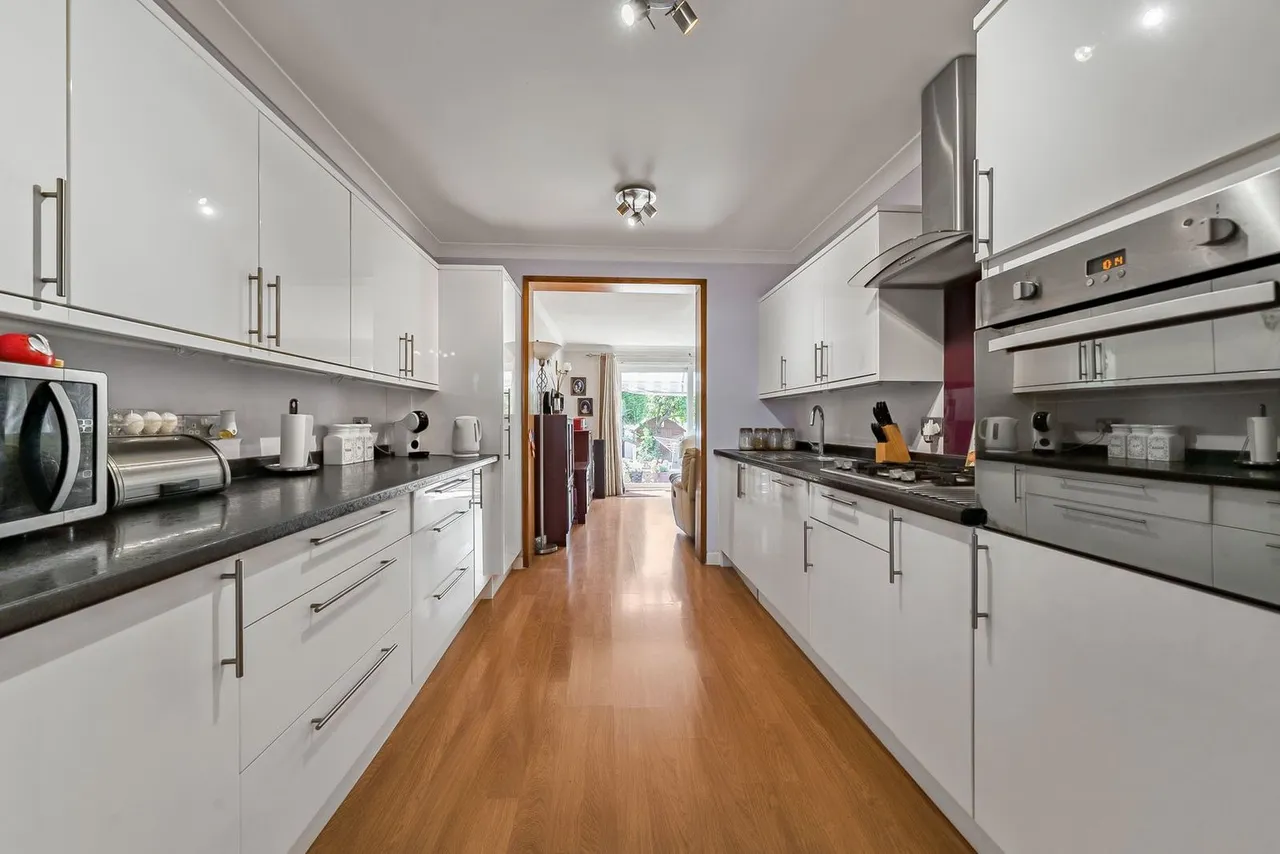 Craigwell Avenue, Lower Feltham, TW13, photo 8