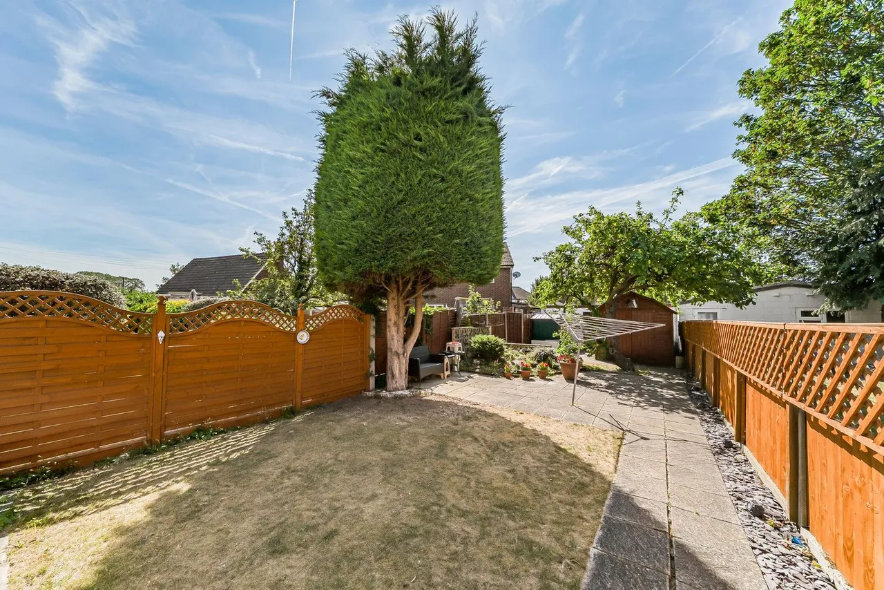 Craigwell Avenue, Lower Feltham, TW13, photo 19