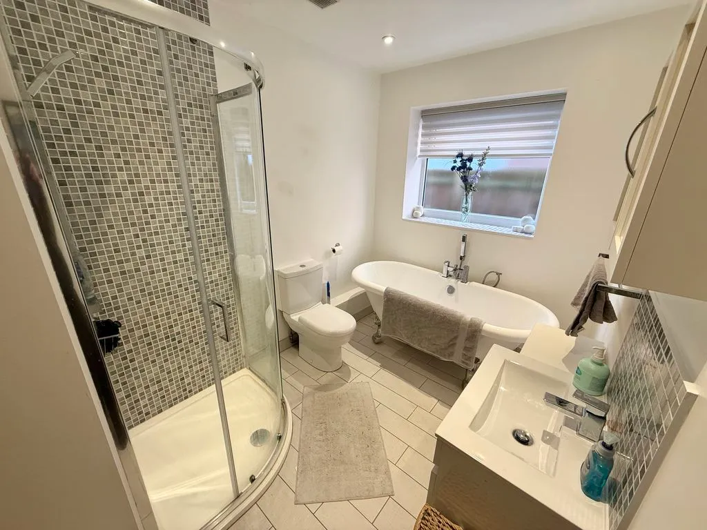 Dormer Avenue, Wing LU7 0TF, photo 7