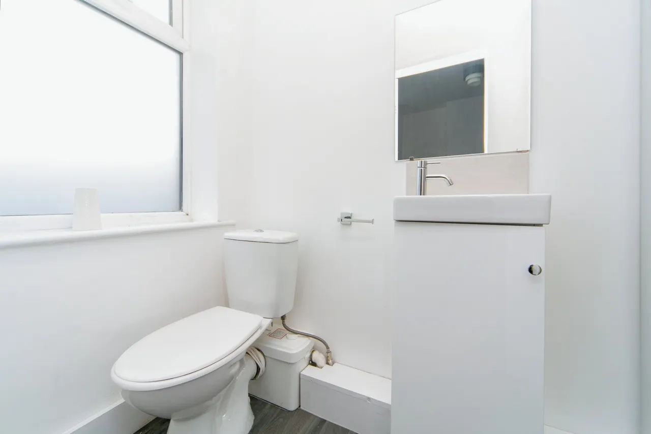 Laurel Road, Birkenhead, CH42, photo 7
