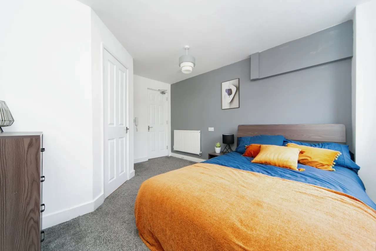 Laurel Road, Birkenhead, CH42, photo 11