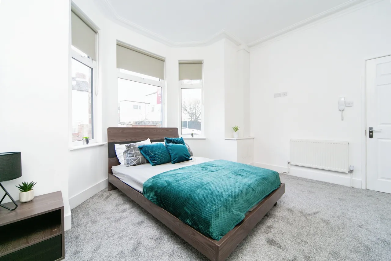 Laurel Road, Birkenhead, CH42, photo 9