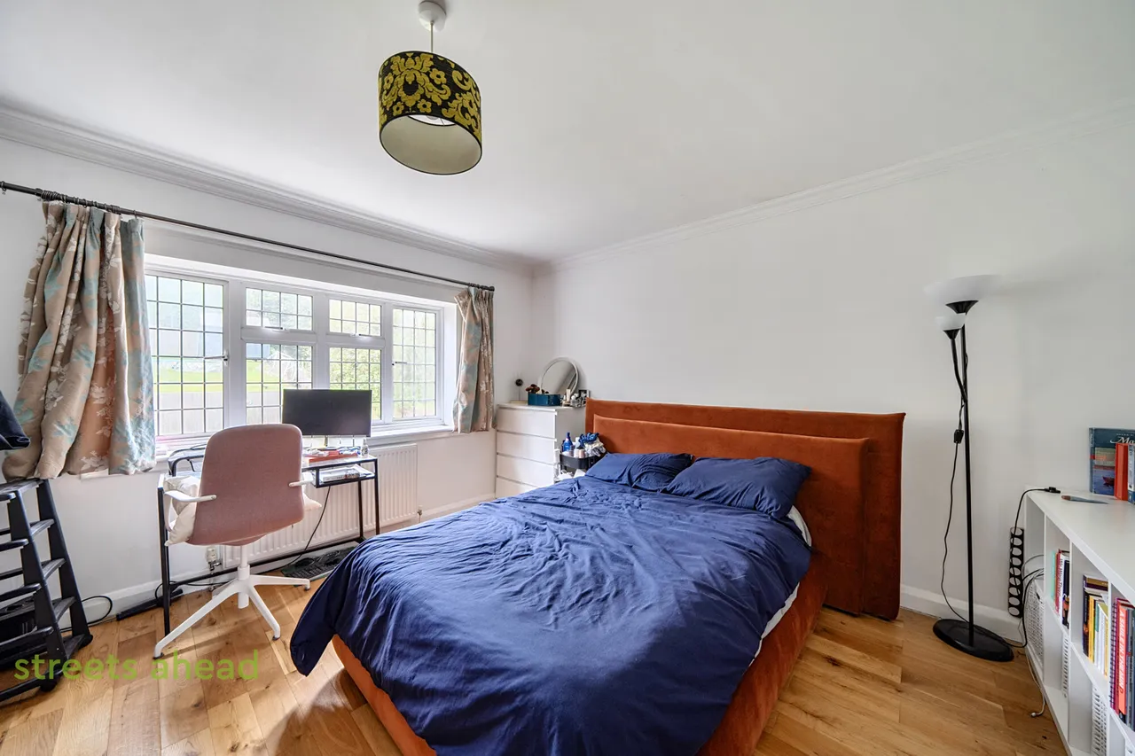Byron Avenue, Coulsdon, CR5, photo 5