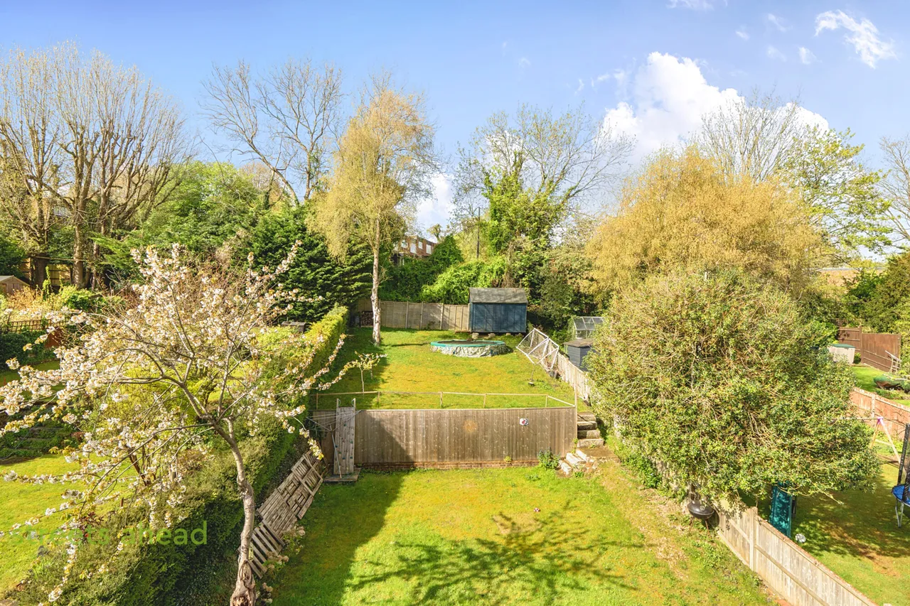 Byron Avenue, Coulsdon, CR5, photo 9