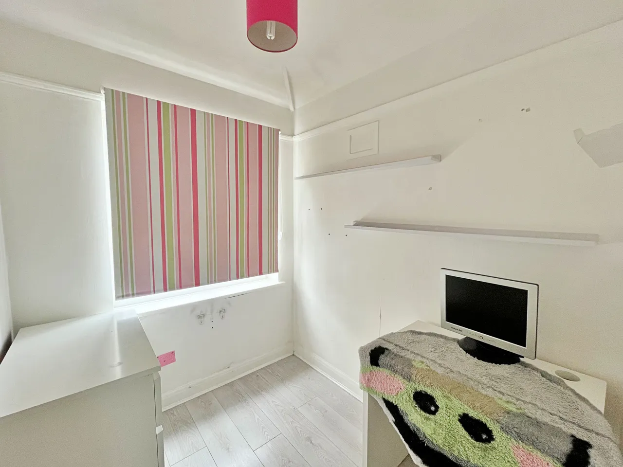 Thames Avenue, Perivale, UB6, photo 9