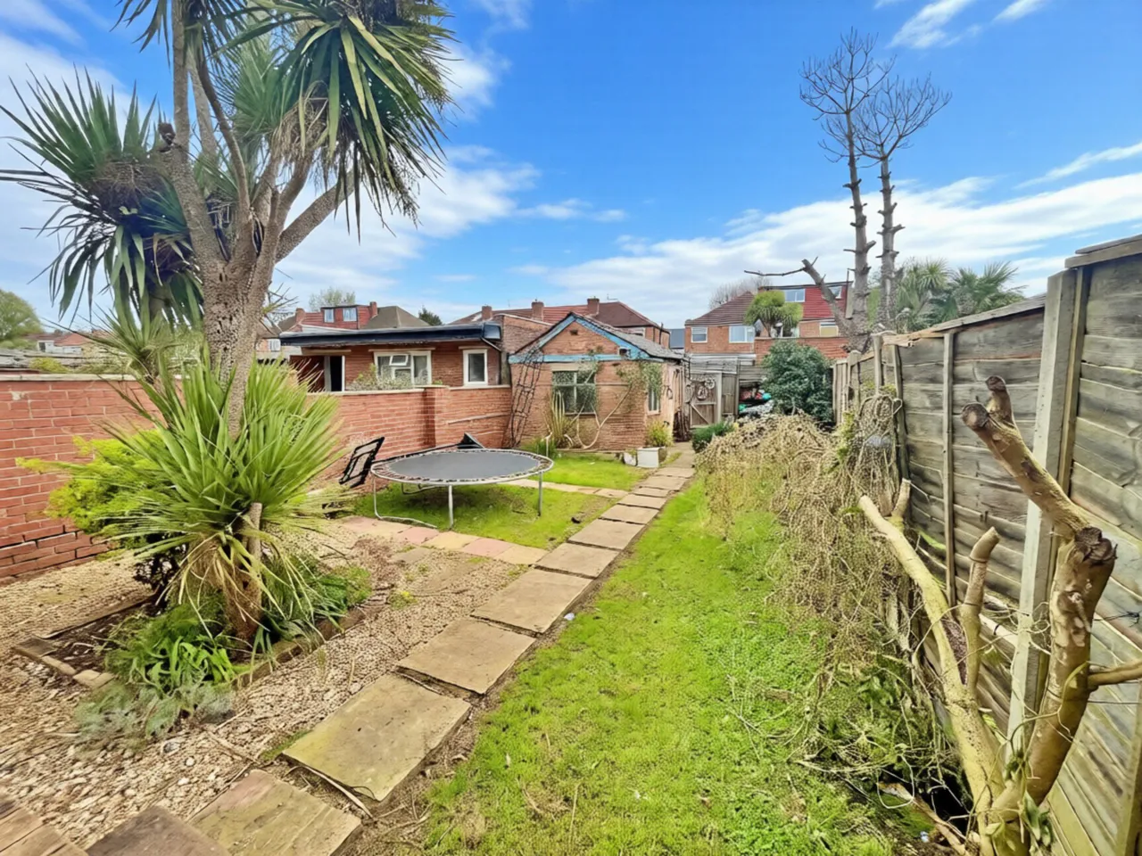 Thames Avenue, Perivale, UB6, photo 2